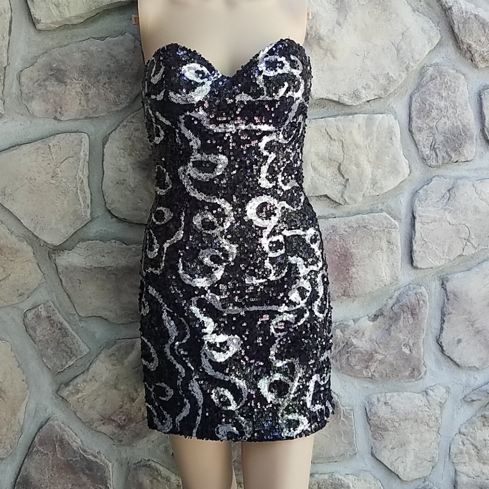 FAME | Forever Yours Black Silver Prom HC Dress